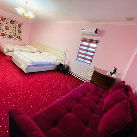 "Chor Minor" Hotel Unesco Heritage List 2 Minutes To Bukhara Old Town Square Official Partner Of The La Rosse Aroma Екстериор снимка