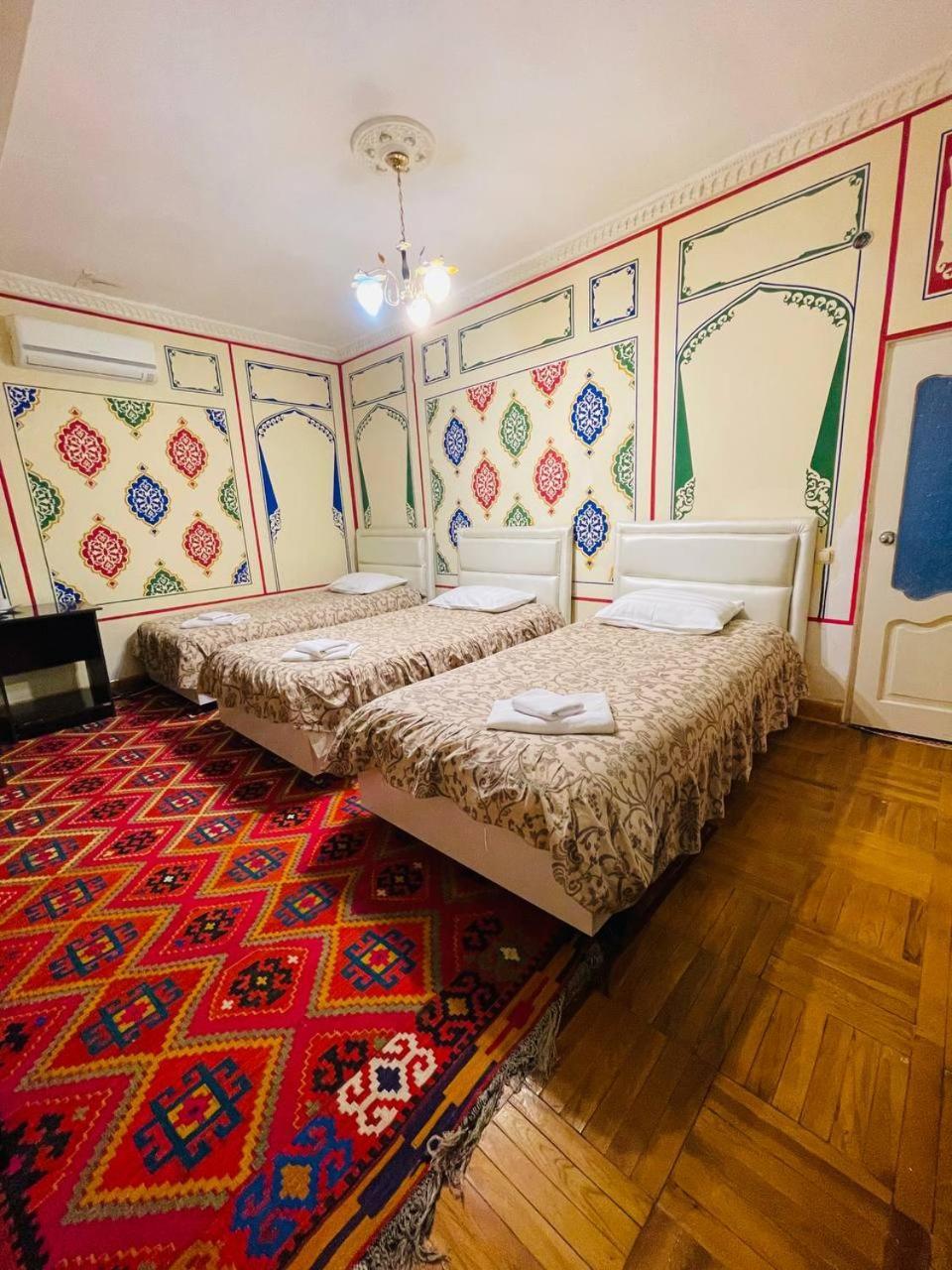 "Chor Minor" Hotel Unesco Heritage List 2 Minutes To Bukhara Old Town Square Official Partner Of The La Rosse Aroma Екстериор снимка
