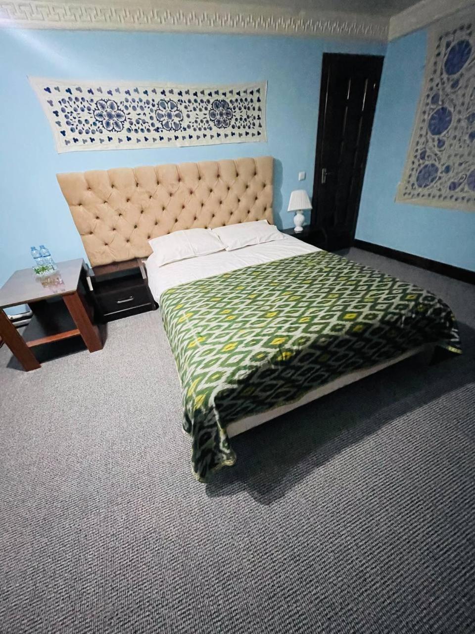 "Chor Minor" Hotel Unesco Heritage List 2 Minutes To Bukhara Old Town Square Official Partner Of The La Rosse Aroma Екстериор снимка