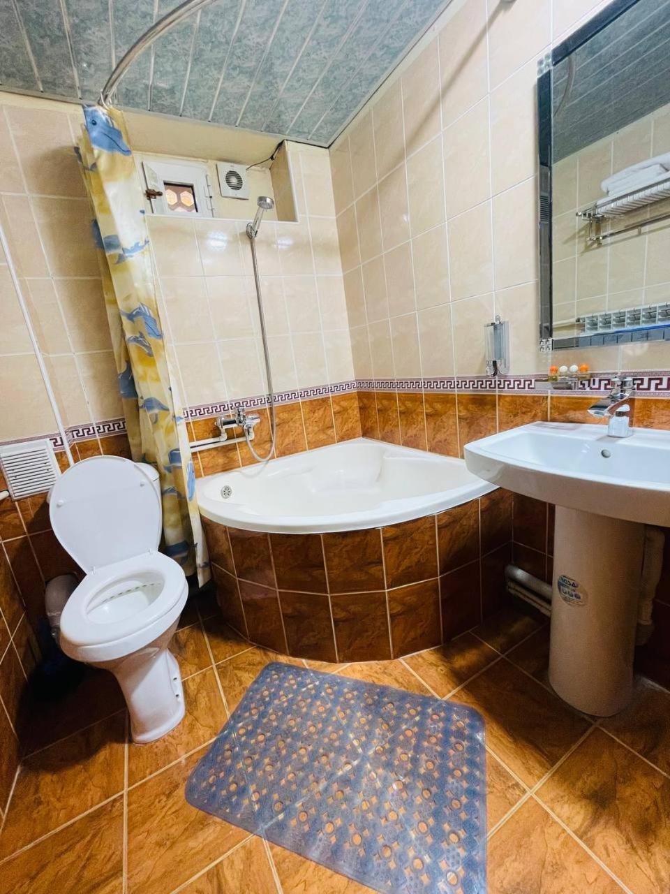 "Chor Minor" Hotel Unesco Heritage List 2 Minutes To Bukhara Old Town Square Official Partner Of The La Rosse Aroma Екстериор снимка